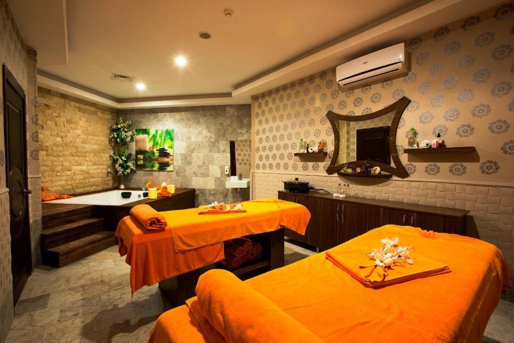 هتل رادما ریزورت ساید